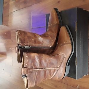 Brand new Harley Davidson's  women cowboy boots size US 6